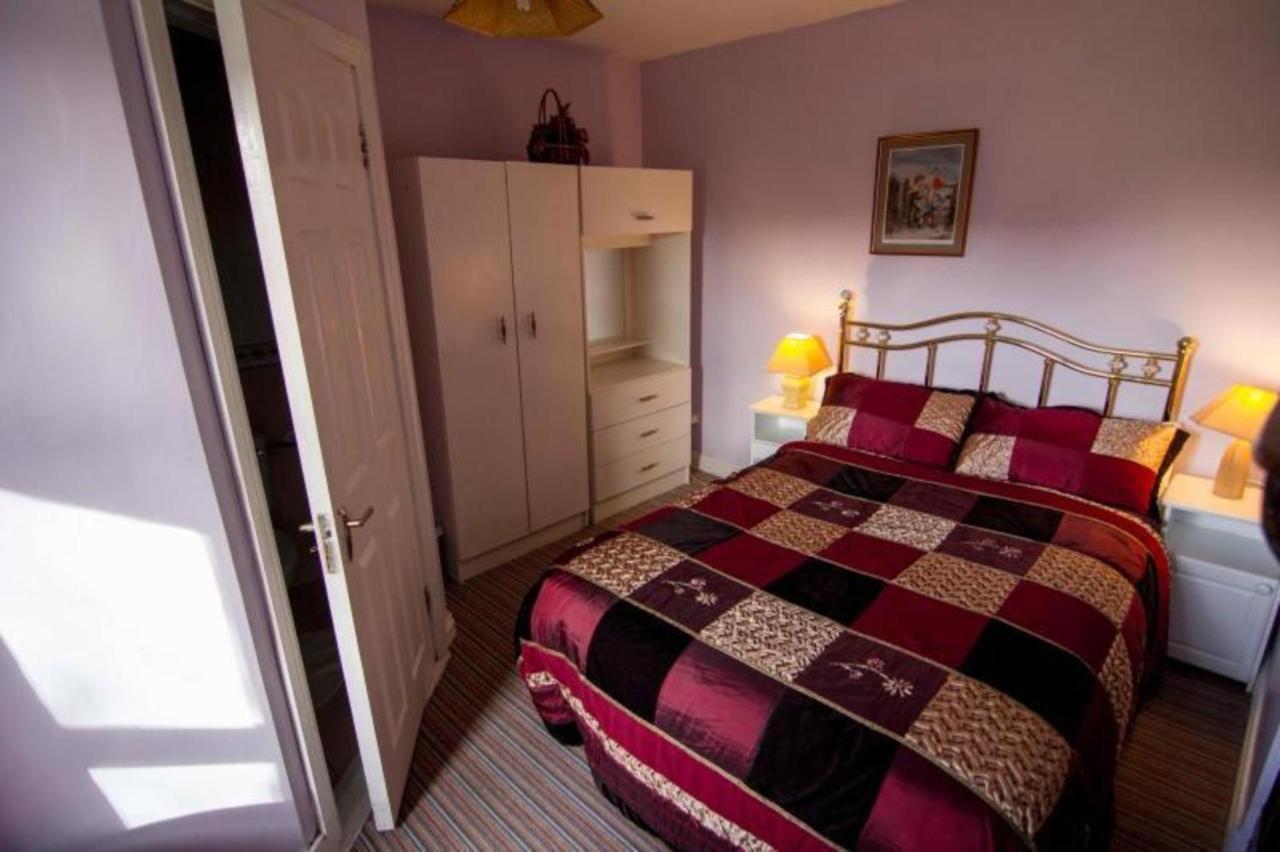 Stunning 3-bedroom House With Private Garden