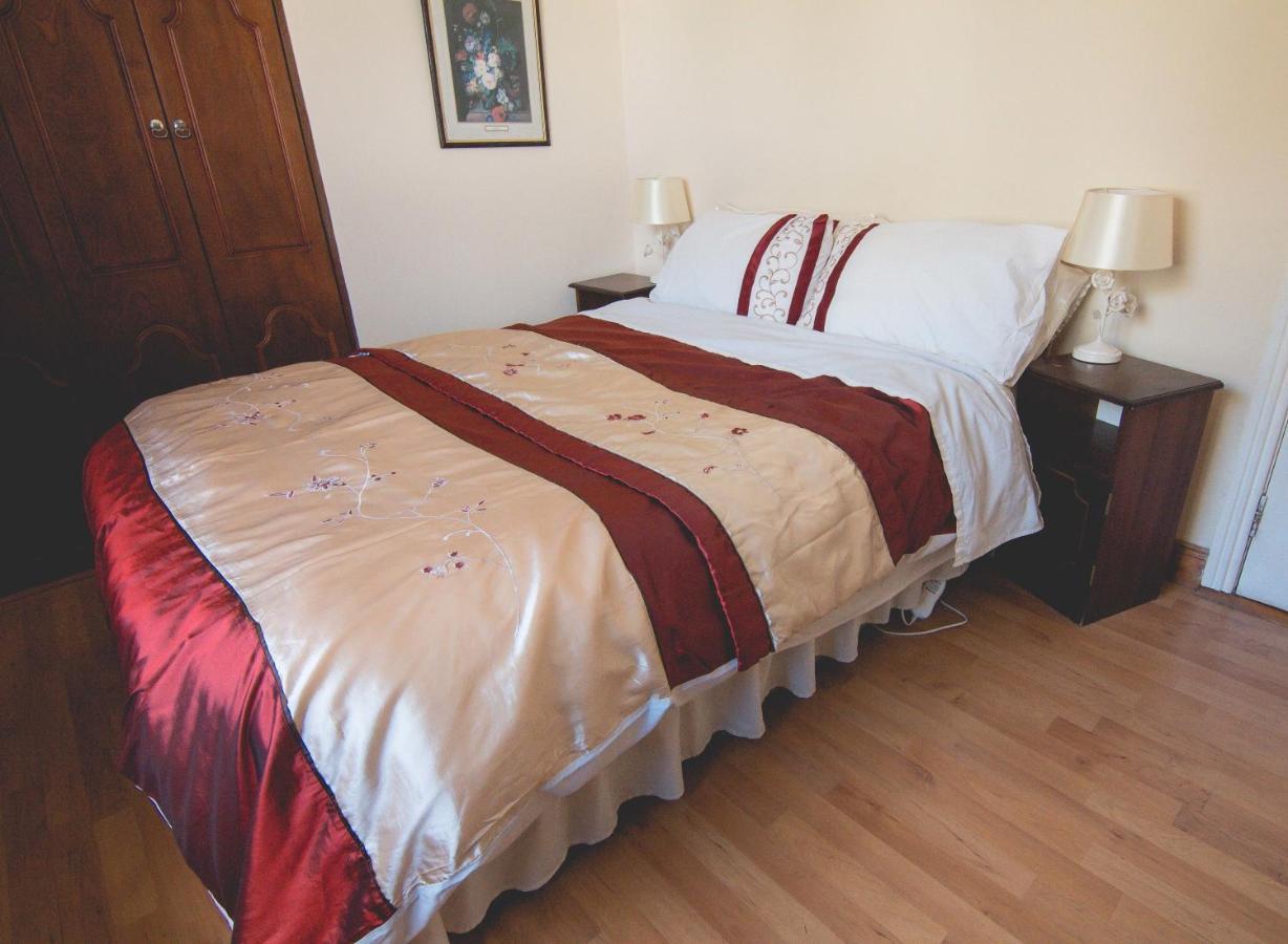 Stunning 3-bedroom House With Private Garden Casa vacanze